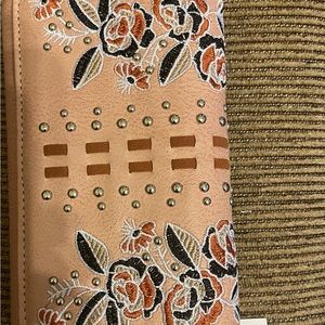 Wristlet Purse/Pinkish Tan Faux Leather